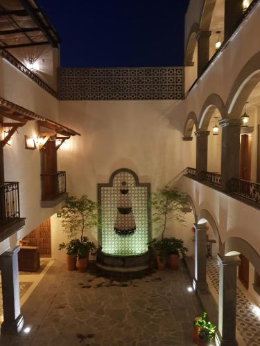 Puerta San Pedro in Tlaquepaque