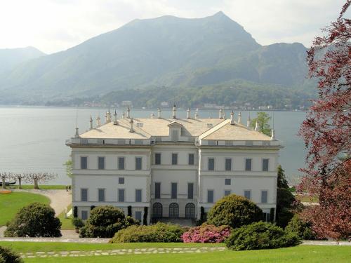 Bellagio Ghisallo Penthouse in Magreglio