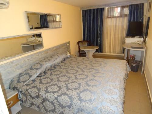 Victoria Hotel - image 3