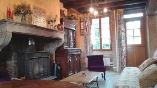 Gite de charme au coeur de la Bourgogne in Шато-Шинон