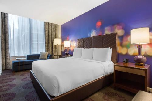 Guestroom, The Chicago Hotel Collection Magnificent Mile in Chicago (IL)