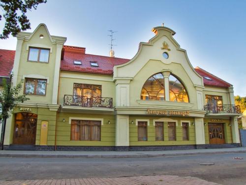 B&B Uzhhorod - Letuchiy Gollandets - Bed and Breakfast Uzhhorod