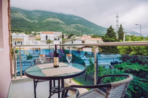 Apartments Krstovic in Sutomore