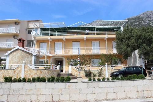 Apartment in Gradac 
