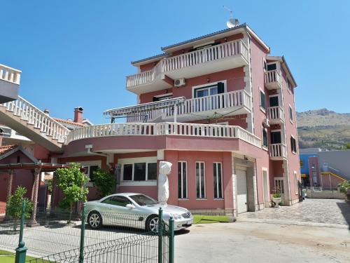  CroAussie Apartments in Split in Podstrana