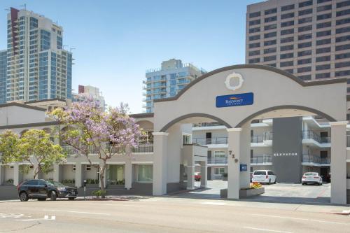 Baymont by Wyndham San Diego Downtown