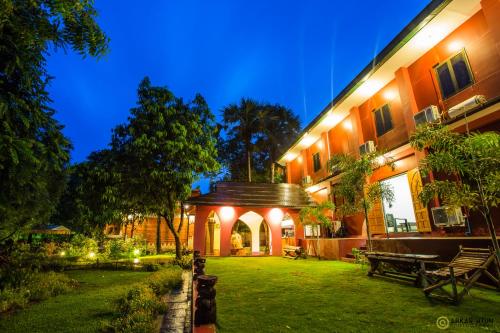 

Nanda Garden