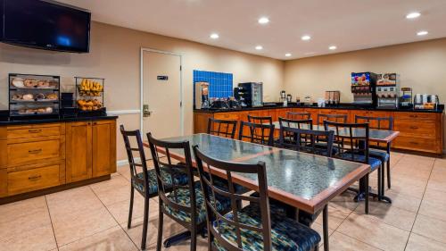 Best Western Mission Bay - image 6
