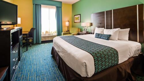 King Suite with Sofa Bed