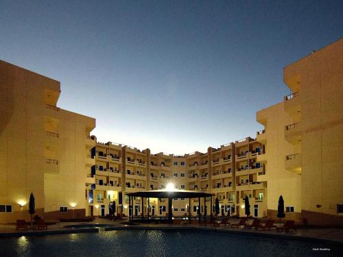 Poolside With Patio Near El Gouna - 2 x Large Pools & Kitchen - European Standards - Tiba Resort P4