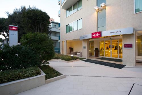 15188874 Mercure Hotel Rimini Artis