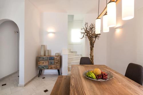 Damma Beachfront Luxury Villa - image 3