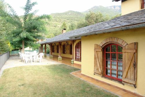 Étterem, Apartaments La Taverna dels Noguers in Toloriu
