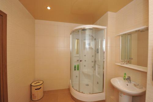 Apartaments on Novorossiyskaya - image 6