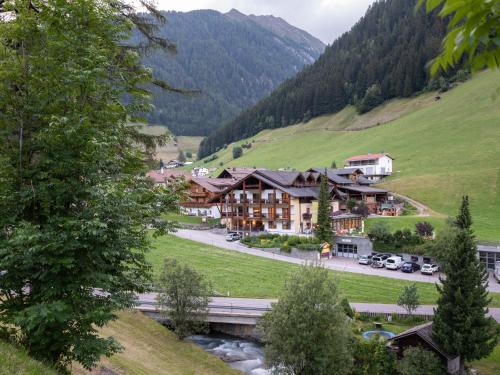 Hotel Alpenfrieden