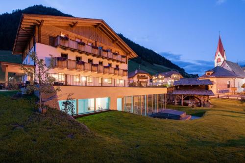 Hotel Alpenfrieden 2