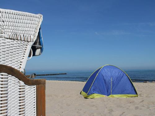 Thatched cottage in Rerik with terrace