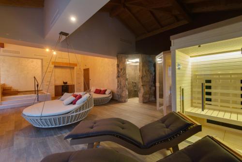 Wine Residence Cattunar - image 9
