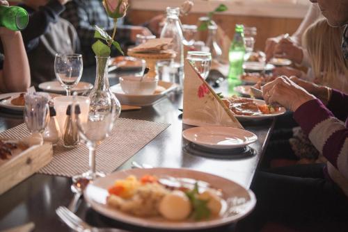 Dombås Hostel (Dombas Hostel) in ดอมบัส