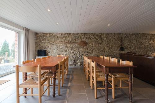 Les Trois Voisins in Bourseigne-Vieille