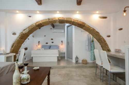 Venetian Suites Naxos