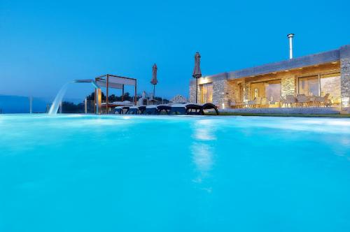 Kouros n' Kori Villas - image 11