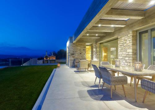 Kouros n' Kori Villas - image 5