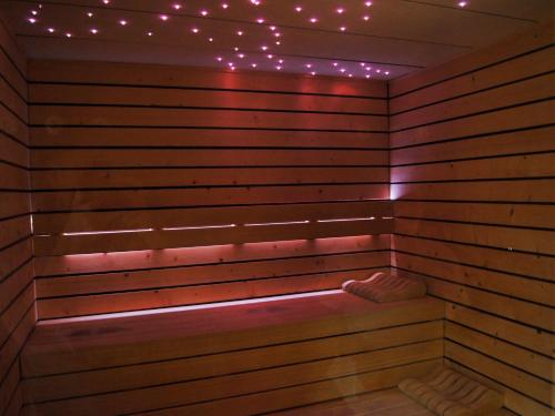 ซาวน่า, La Villa Mazarin in แอกเกอ มอร์เตอ