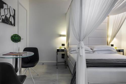 Deluxe Suite with Spa Access - Arno View