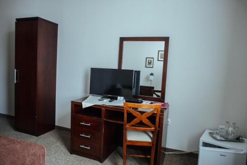 JJ Hotel - main image