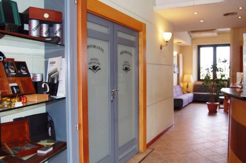 Hotel Rivamare - image 7