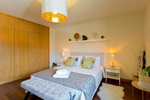  Stunning Sunny Flat - 2 min beach by Host Wise in Matosinhos