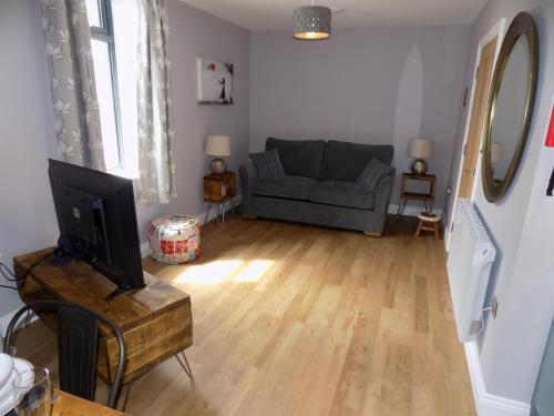 The Old Wool House Apartments - image 2