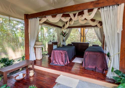 Attractions, Hotel El Silencio del Campo in La Fortuna
