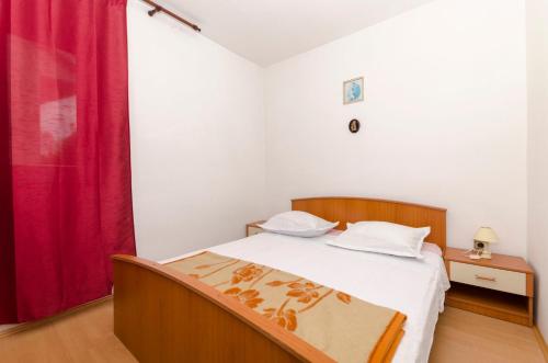 Apartments Biserka - image 14