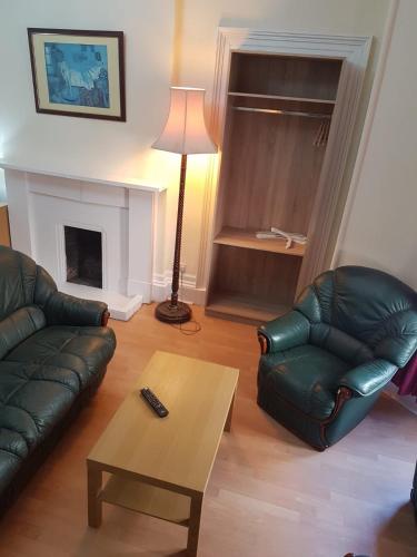 Bentinck Street Ground Floor Apartment - image 11