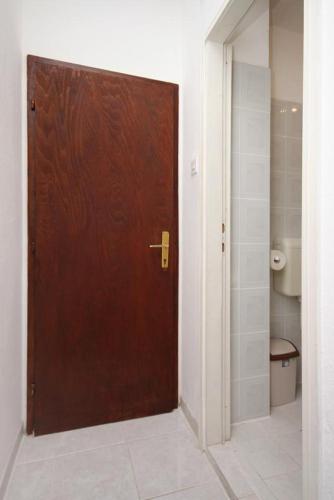  Twin Room Podaca 6824d in Podaca