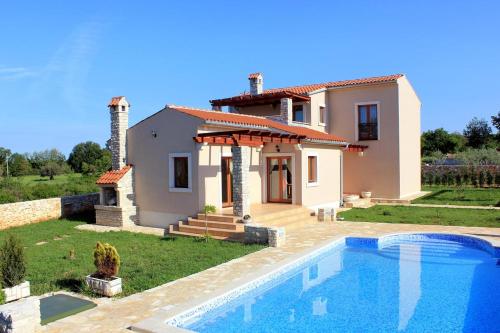Family friendly house with a swimming pool Valtura Pula - 6913 Ližnjan
