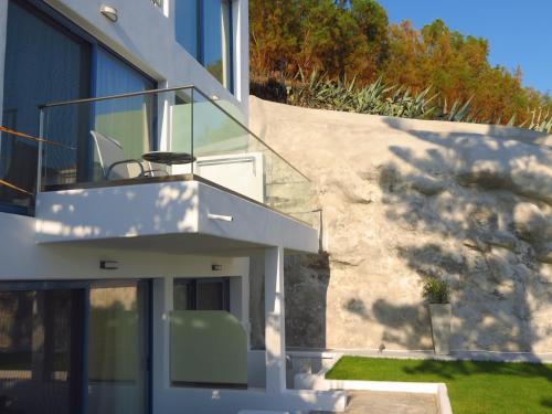 White Pearl - image 3