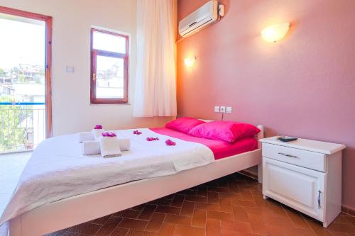 saray otel – Kas, NJ