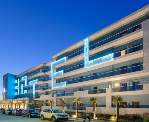 Blue Lagoon City Hotel - main image