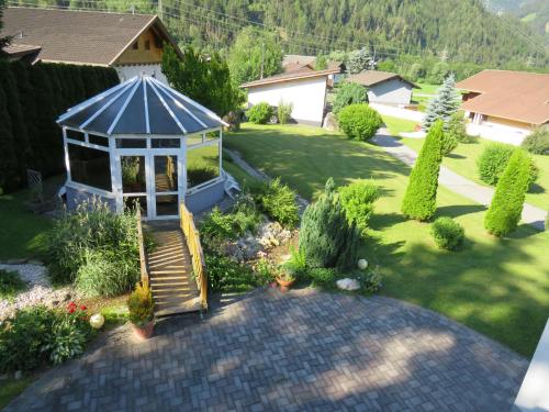 Apartmenthaus Kometerhof in Flattach, Österreich