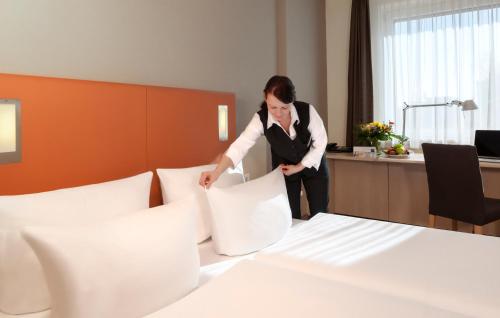1 queen bed