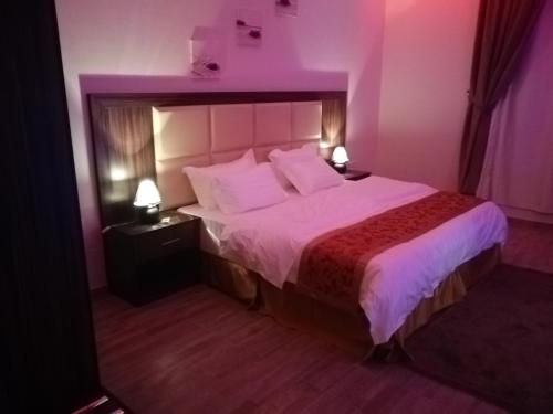 الورود الذهبية الورود الذهبية