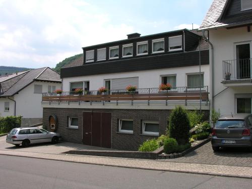 Weingut & Gästehaus Mees, Briedel (photo 7)