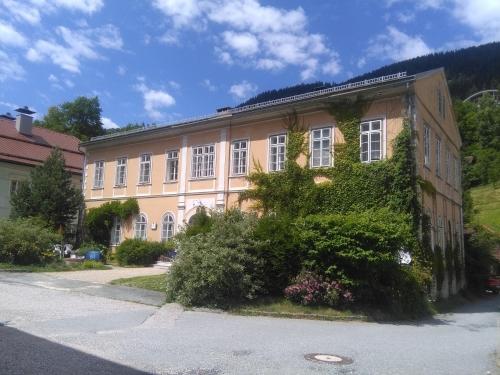  Apartments in Villa Crusca, Pension in Bad Bleiberg bei Sankt Georgen im Gailtal