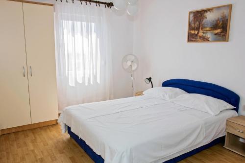 Apartment Ivan in Rogoznica