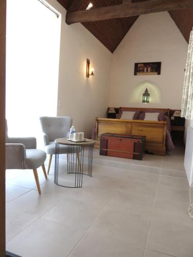 Le Manoir de Placy - Chambres d'Hôtes (Le Manoir de Placy - Chambres d'Hotes) in Thury-Harcourt