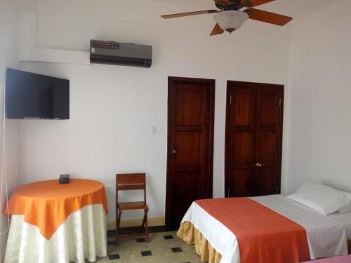 Hotel Savoy - image 3