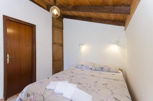 Apartments Villa Vesna with pool